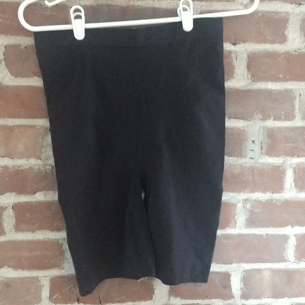 Thigh Slimmer Seamless Shapewear - Picture 3 of 3